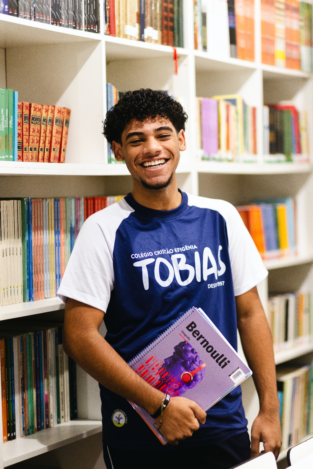 Ensino Médio no CCET — Colégio Cristão Efigênia Tobias